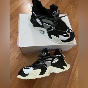 BRAND new Javi shoes men’s size 9.5